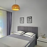 San Pietro Garden Apartment - 299